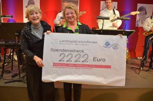 Spendenübergabe - 2.222 Euro für Frauenhaus "Frauen für Frauen e.V." in Bad Honnef