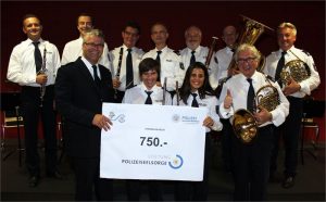 Scott Lawton und das Landespolizeiorchester